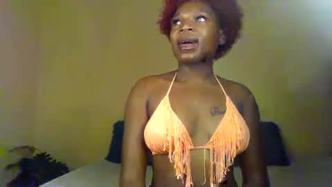 Snapshot of monchi_kiss chatting on June 2026 06:33:02 AM MonchiTalrianmaraladasha online show from June 2026 06:33:02 AM