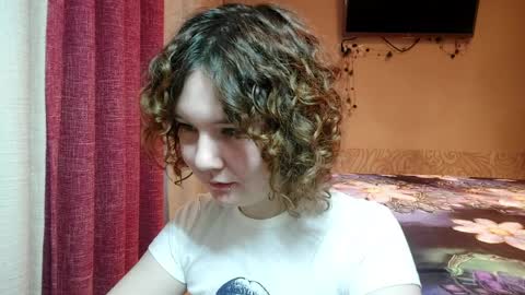 Hello world im Eva D glad to see u here all D online show from April 2026 10:18:01 PM