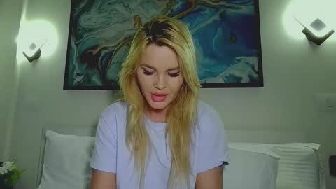 Monica online show from February 2026 04:10:01 AM