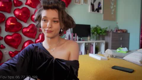 Snapshot of moni_carroll chatting on March 2025 01:16:02 PM Monia Help me get 20000 subscribers online show from March 2025 01:16:02 PM