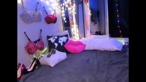 Monica online show from June 2026 01:26:02 PM