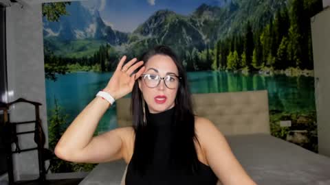 Snapshot of monica_weisss chatting on January 2025 09:41:01 PM monica_weisss online show from January 2025 09:41:01 PM