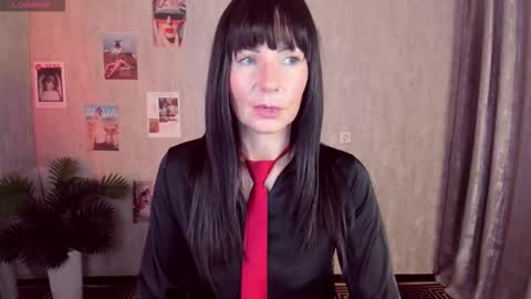 Monica online show from October 2025 12:47:01 PM