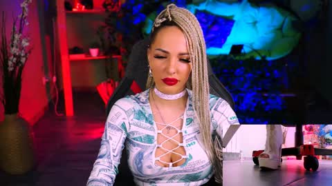 Monika online show from February 2025 11:34:01 AM