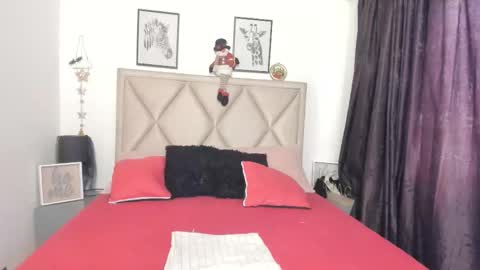 Mony online show from December 2025 12:14:02 PM