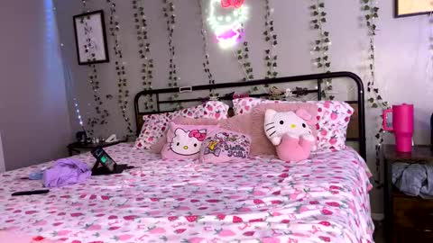 Monica online show from December 2024 10:09:01 PM