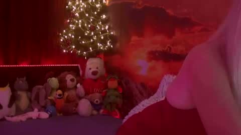 Snapshot of monicutex chatting on January 2025 03:29:02 AM Monika online show from January 2025 03:29:02 AM