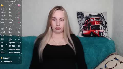 Monika online show from October 2025 12:24:01 PM