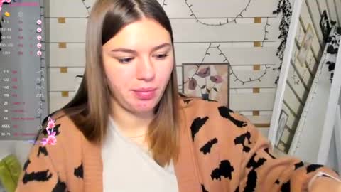 Monika online show from November 2025 07:10:01 AM