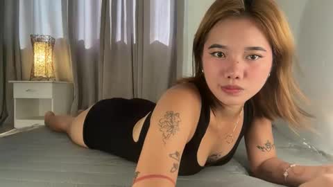 Snapshot of monikaisay chatting on April 2026 06:46:01 AM isay online show from April 2026 06:46:01 AM