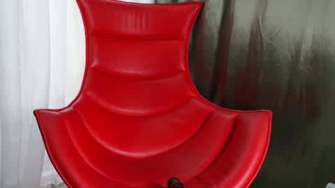 Snapshot of monique_a chatting on December 2024 08:21:01 AM Ask me online show from December 2024 08:21:01 AM