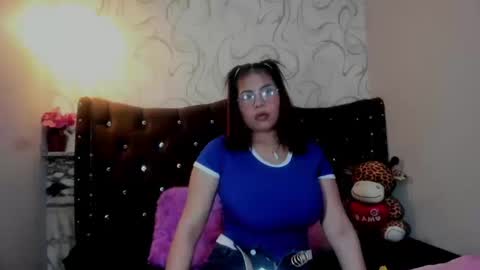 Snapshot of moniquehick chatting on October 2025 03:23:02 PM Monica online show from October 2025 03:23:02 PM