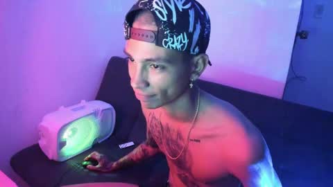 monkeyd_66 online show from December 2024 08:23:02 AM