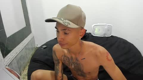 monkeyd_66 online show from January 2025 08:53:02 PM