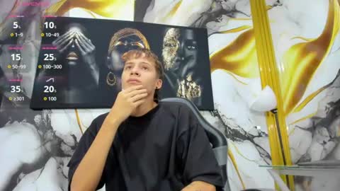 Snapshot of mono_blonde chatting on June 2026 11:46:01 AM mono_blonde online show from June 2026 11:46:01 AM