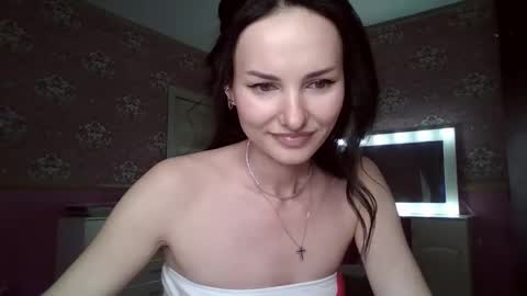 monparis_dream online show from October 2025 01:39:01 PM