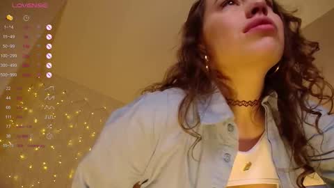 Snapshot of monroe_linger chatting on February 2026 01:43:01 PM Monroe Please dont forger to follow me online show from February 2026 01:43:01 PM