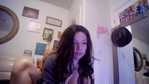 Monroe online show from November 2025 03:34:02 PM