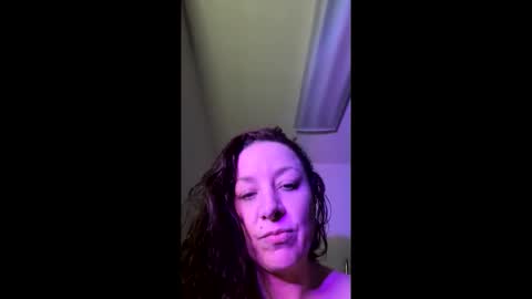 Snapshot of monroelovesyou chatting on March 2026 04:50:01 AM Monroe online show from March 2026 04:50:01 AM