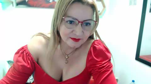 monserrat_diva online show from June 2026 06:33:01 PM