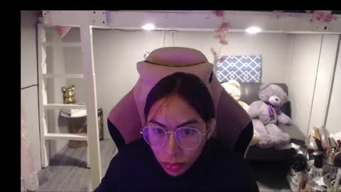 ELYSE A SIMPLE GIRL online show from May 2026 12:00:02 PM