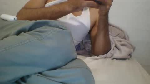 monsterr2209 online show from October 2025 01:28:02 PM