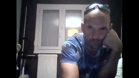 montmasse online show from April 2026 09:02:02 PM