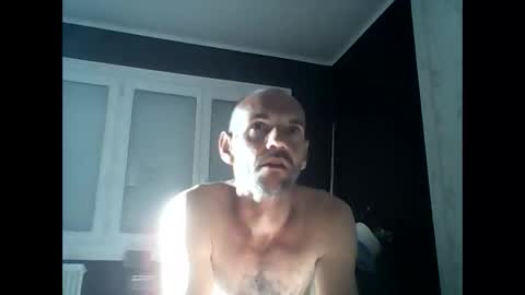 Snapshot of montmasse chatting on May 2026 06:15:02 PM montmasse online show from May 2026 06:15:02 PM