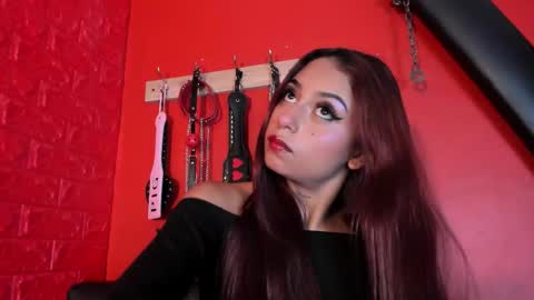 Monttserratt online show from October 2025 07:37:01 PM