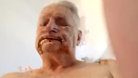 Snapshot of montyne2 chatting on October 2025 01:09:02 PM montyne2 online show from October 2025 01:09:02 PM