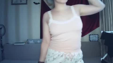 moodiemira online show from November 2025 09:19:02 AM