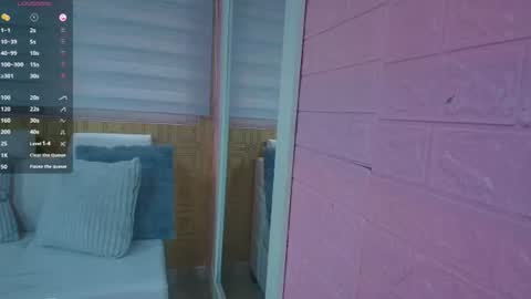 Snapshot of moom_ivy_ chatting on July 2026 12:25:02 PM online show from July 2026 12:25:02 PM