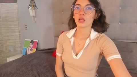 Elizabeth  online show from September 2025 05:16:01 PM