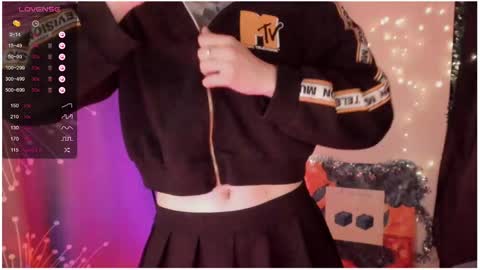 Roxy online show from December 2024 08:21:02 PM