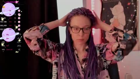 Roxy online show from October 2025 10:46:02 AM