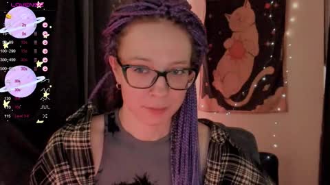 Roxy online show from October 2025 06:39:02 PM