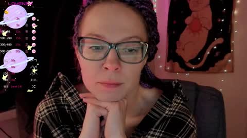 Roxy online show from October 2025 06:52:02 PM