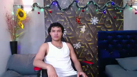 moon_and_fire_ online show from December 2025 04:30:02 AM