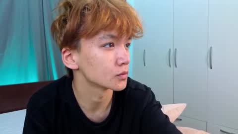 Snapshot of moon_felix chatting on November 2025 01:23:02 PM Felix and Maddy online show from November 2025 01:23:02 PM