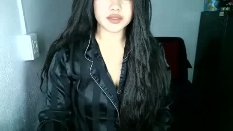 Snapshot of moon_of_desirexx chatting on June 2026 01:03:02 PM Joy online show from June 2026 01:03:02 PM