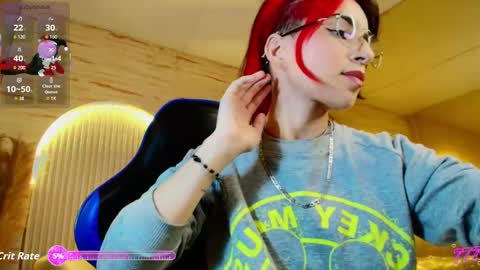 Snapshot of moon_red_r chatting on June 2026 12:38:02 PM Moon online show from June 2026 12:38:02 PM