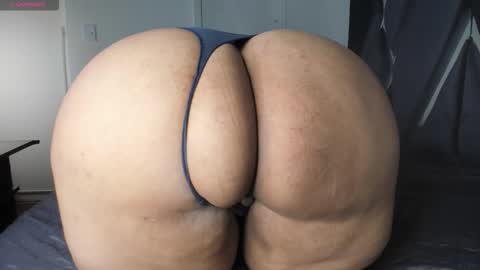 Luna  online show from October 2025 06:32:01 PM