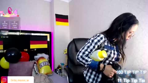 Snapshot of moon_water__ chatting on September 2025 11:36:01 AM Moon Water online show from September 2025 11:36:01 AM