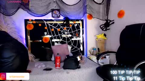 Snapshot of moon_water__ chatting on October 2025 11:33:02 AM Moon Water online show from October 2025 11:33:02 AM