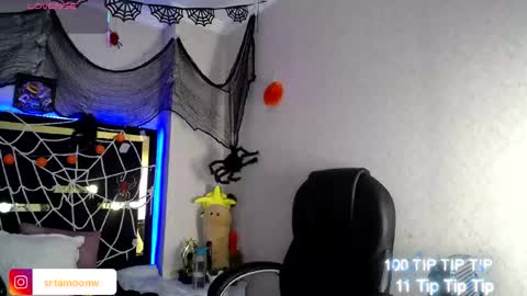 Snapshot of moon_water__ chatting on November 2025 10:16:01 AM Moon Water online show from November 2025 10:16:01 AM