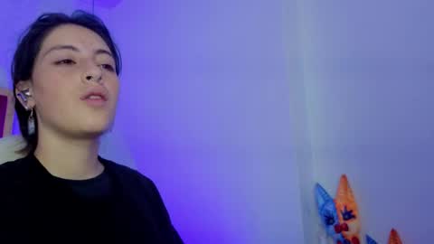 Snapshot of moon_winy chatting on February 2026 11:39:02 AM Winy online show from February 2026 11:39:02 AM