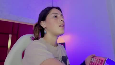 Snapshot of moon_winy chatting on February 2026 11:22:01 AM Winy online show from February 2026 11:22:01 AM