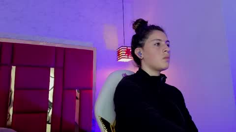 Snapshot of moon_winy chatting on March 2026 11:15:02 AM Winy online show from March 2026 11:15:02 AM