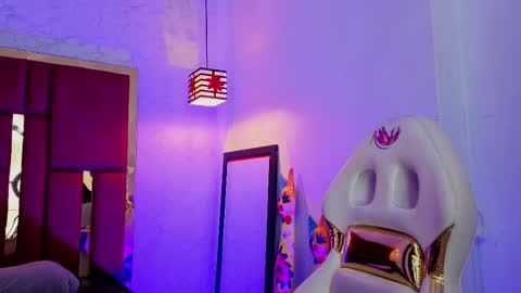 Snapshot of moon_winy chatting on March 2026 11:25:02 AM Winy online show from March 2026 11:25:02 AM