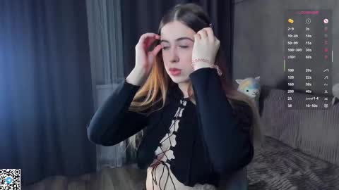 Sophia online show from November 2025 12:05:02 PM